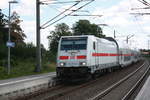 146 574 mit ihrer IC2 Garnitur bei der durchfahrt in Zberitz am 22.7.20