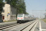 146 563 mit ihrer IC2 Garnitur bei der durchfahrt in Stumsdorf am 11.8.20  