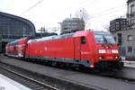 146 269-5 stand mit den RE 8 nach lübeck in hamburg hbf,06.03.21 