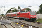 146 015 mit dem RE30 mit Ziel Halle/Saale Hbf bei der Einfahrt in den Bahnhof Niemberg am 5.7.21