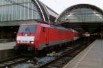 CNL nach München Hbf steht mit 189 028 in Amsterdam Centraal am 24 Oktober 2009.