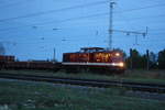 202 327 mit einem Gterzug im Bahnhof Angersdorf am 24.9.20