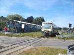 PRESS 650 032-4 unterwegs nach Putbus bei der Ausfahrt aus Putbus am 5.8.13