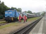 PRESS 346 001, 145 023 und der Rest des berfhrungszuges in Putbus am 31.5.15