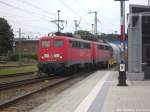 EGP 140 853-3 & 140 824-4 mit dem Kreidezug kurz vor der Abfahrt in Bergen auf Rgen am 12.8.13