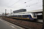 622 727/227 und 622 XXX/XXX von Erixx im Bahnhof Hannover Hbf am 4.1.22