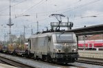 Akiem/HSL 37025 durchfahrt am 27 April 2016 Bremen Hbf.