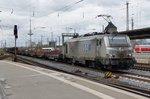 Akiem/HSL 37025 durchfahrt am 27 April 2016 Bremen Hbf.