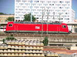 156 001 der MEG im Bahnhof Halle (Saale) Hbf am 6.7.17