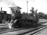 Schwarzwei version von der 99 2322 der Mecklenburgischen Bderbahn  Molli  im Bahnhof Khlungsborn West am 13.7.14