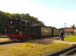 RBB 99 4011 standte mit dem P103 abfahrbereit nach Ostseebad Ghren im Bahnhof Putbus am 11.8.13