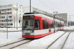 Wagen 660 bei der Einfahrt in die Haltestelle An der Feuerwache am 10.2.21