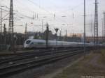 BR 411 beim einfahren in den Bahnhof Halle (Saale) Hbf am 23.11.14