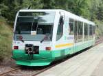 VT 36 (95 80 0654 036 2 D-VBG) der Vogtlandbahn steht im Bahnhof Bad Brambach am 11.