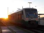Im letzten Sonnenlicht verlie� der PRESS VT650 032,am 24.November 2014,Bergen/R�gen.