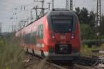 442 118 als RE Saxonia nach Halt in Coswig wieder beschleunigend.
24.08.2013   14:38 Uhr