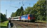 Die SBB Re 420 386-4 mit ihrem EC von M�nchen nach Z�rich erreicht den G�ter- und Abzweigbahnhof Lindau-Reutin.
