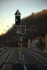 Fahrt frei f�r die S 1 nach Bad Schandau Modernes KS Signal in Mei�en Triebischtal.