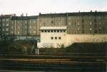 Zwischen Berlin Lichtenberg und Friedrichsfelde befindet sich das Stellwerk B11.