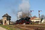 Hinsetzen war in Deutschbora angesagt als 35 1097-1 und 35 1019-5 den  Laufsteg  betraten.