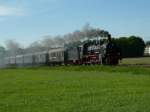 Die 38 2267 vom Bochum Dahlhausen Eisenbahnmuseum kurz vor Steinhagen in richtung Bielefeld.