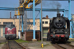 V 200 007 (HEL) und 50 3501 (MDV) sonnten sich am 02.04.2016 in der Meininger Mittagssonne im DLW 