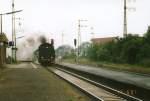 64 419(DBK Historische Bahn e.V.) bei der Durchfahrt durch den Bahnhof Weiterstadt am 17.Mai.2007(Gescannt)