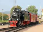 99 6101 f�hrt ein in dem Bahnhof Gernrode am 31.