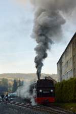 99 4511-4 am ihrem Wagenpark am morgen des 24.10.2015 in Jöhstadt.