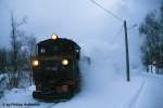 Im Schneesturm verl�sst 99 582 am 08.02.2015 den Bahnhof Neuheide Richtung St�tzengr�n.