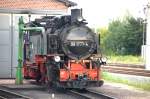 Hier l�scht   99 1777-4 ihren  Durst  vor der R�ckfahrt nach Moritzburg, in Radebeul Ost.17.08.2013 18:32 Uhr