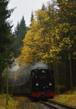 99 1785-7 mit P 1006 zwischen Kretscham-Rothensehma und Vierenstraße am 26.10.2015
