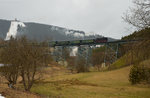 99 1793-1 mit P 1006 auf dem Hüttenbachviadukt am 30.03.2016