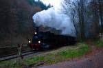 Am 30.11.2014 fuhr das Eisenbahnmuseum Neustadt mit einem Sonderzug auf dem Kuckucksbähnel.Hier ist die Lok  Speyerbach  hinter Breitenstein unterwegs.