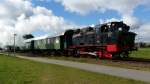 Die Lok Jan Harpstedt ist mit ihrem Zug kurz vor Gro� Mackenstedt in Richtung Delmenhorst am 01.05.2015 unterwegs