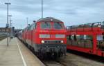 Ein IC nach Karlsruhe Hbf steht im Bahnhof Westerland(Sylt) bereit.