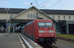 101 017 am IC 2376 nach Stralsund am 05.06.2016 in Darmstadt Hbf.