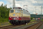 E10 1309 auf dem Bahnhof Koblenz-Lützel am 18.06.2016. Ich gehörte zur Lokbesatzung der 141 228 beim Sommerfest, daher konnte ich mit Warnweste dort fotografieren.