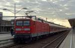 111-125 steht an der Endstation Wolfsburg Hbf.
