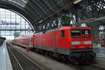 114 007 am RE50 nach Fulda bei der Ausfahrt aus Frankfurt Hbf am 29.06.2016