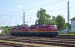 140 070 und 140 003 von EBM Cargo bei der Durchfahrt durch Darmstadt Kranichstein am 14.05.2015