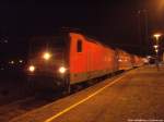 143 210-3 als RE9 mit Ziel Stralsund Hbf im Bahnhof Stralsund-R�gendamm am 16.12.13