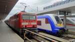 Regionalverkehr in Hamburg Hbf: Links steht die RB nach Itzehoe und rechts die NordOstseeBahn nach Westerland(Sylt).