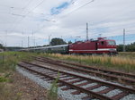 In diesem Jahr setzte der Lausitzer Dampflokclub nicht die EKO-Trans 143 001 vor dem St�rtebekersonderzug ein.Diesmal war es die 143 005 die,am 16.Juli 2016,nach Bergen/R�gen kam.
