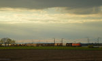 185 xxx mit einem Güterzug zwischen Klein-Gerau und Weiterstadt am 08.04.2016
