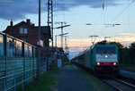 186 241 bei der Durchfahrt mit einem Sonderzug durch Weiterstadt am 01.07.2016