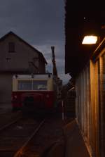 Hinter der Drehscheibe durfte sich der Wismarer Schienenbus am 19.09.2015 im Eisenbahnmuseum Darmstadt-Kranichstein ausruhen.