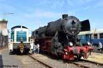 295 088-9 (Railsystems) und 52 4867 (HEF) nebeneinander beim Lokschuppen-Fest in Hanau am 14.06.2015