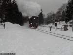 Am 18.12.2011 kam ich vom Brocken und �bersprang in Drei-Annen-Hohne einen Zug um vor meiner Weiterfahrt nach Wernigerode 99 7239-9 bei ihrer Ausfahrt aus Drei-Annen-Hohne im Bild festzuhalten.