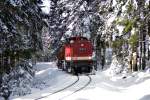 Kurz hinter dem N 8940 kam am 03.04.2015 die 199 874-9 mit der Schneefr�se Ri.Schierke gerollt.